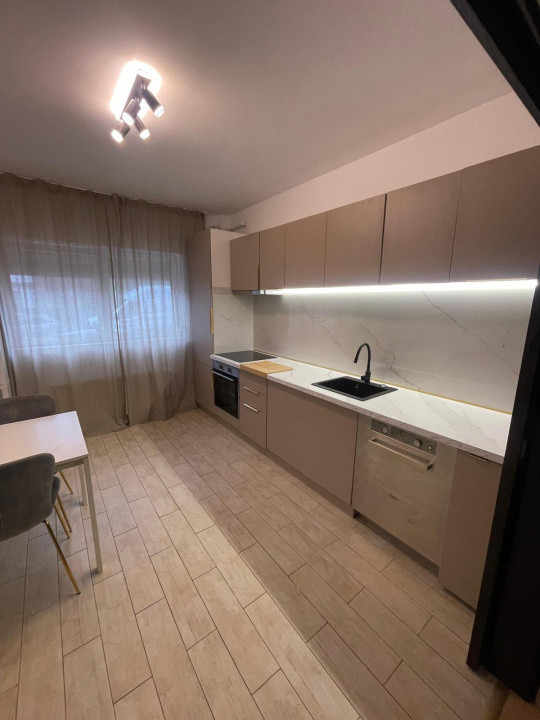 Apartament 3 camere  Spatios | De Inchiriat | Pipera | Parcare