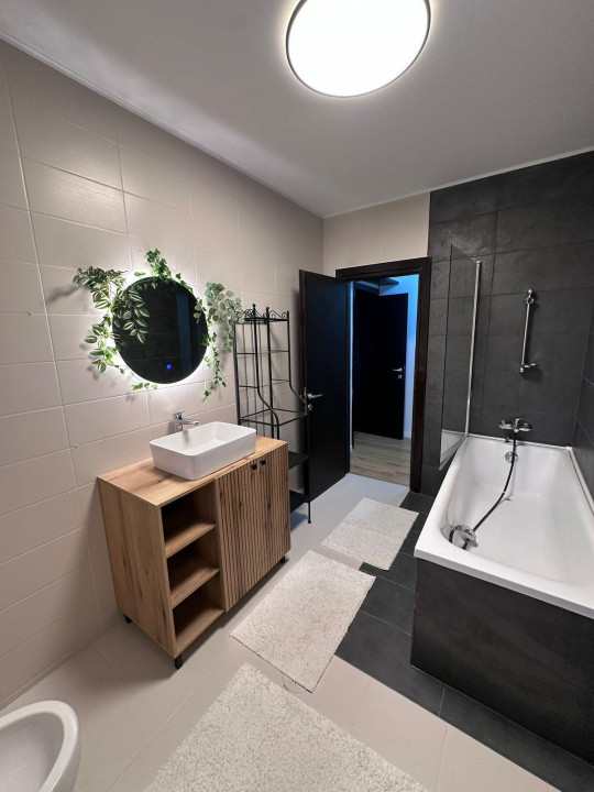 Apartament 3 camere  Spatios | De Inchiriat | Pipera | Parcare