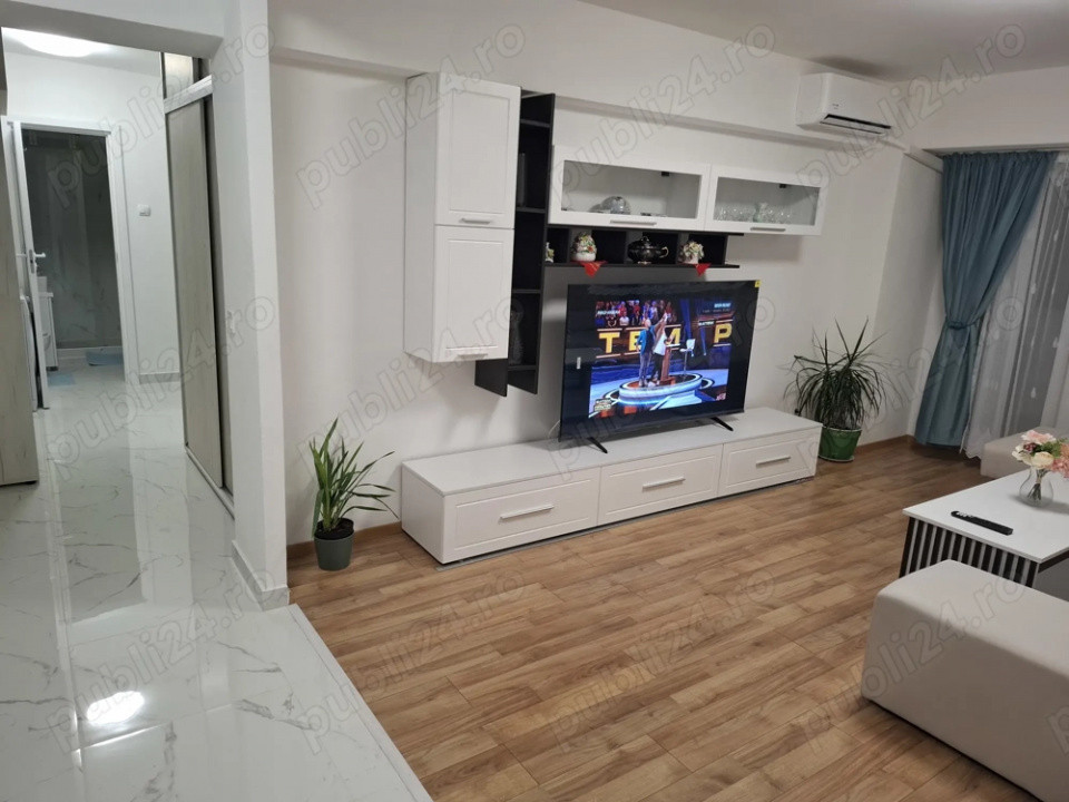 Inchiriez apartament 3 camere Piata Victoriei