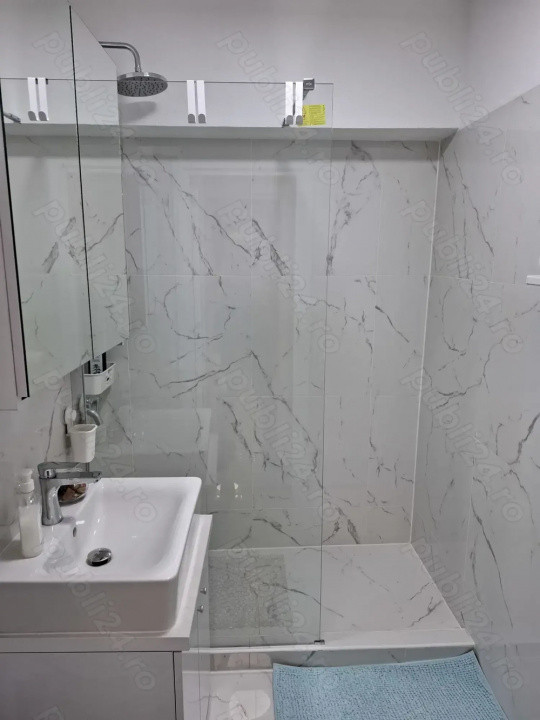 Inchiriez apartament 3 camere Piata Victoriei