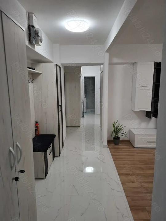 Inchiriez apartament 3 camere Piata Victoriei