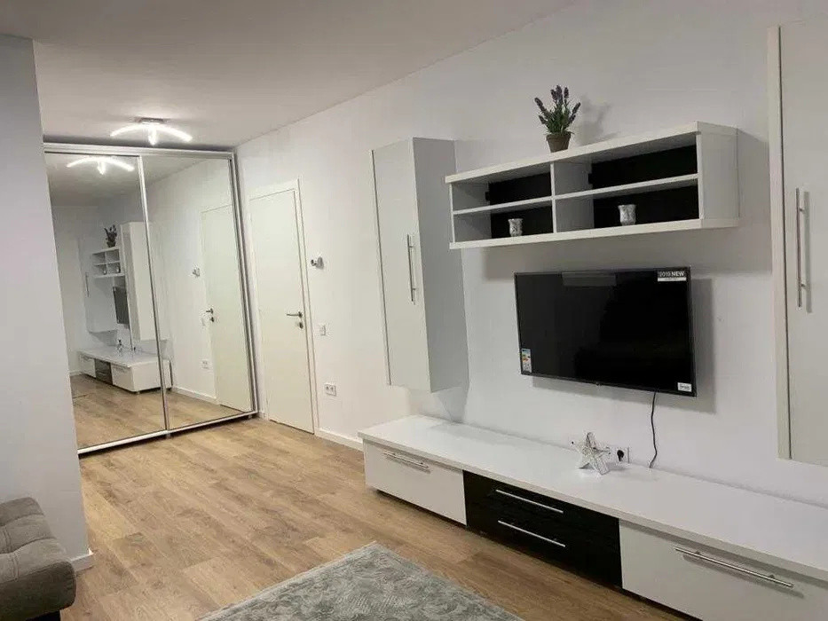 2 camere Lujerului, Gran Via Park