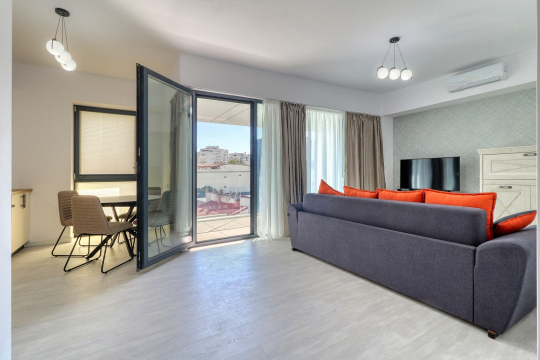 3 camere Decebal