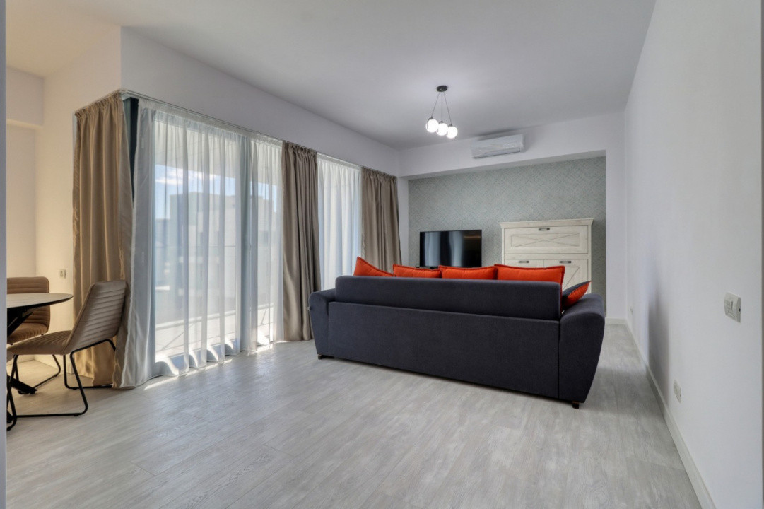 3 camere Decebal