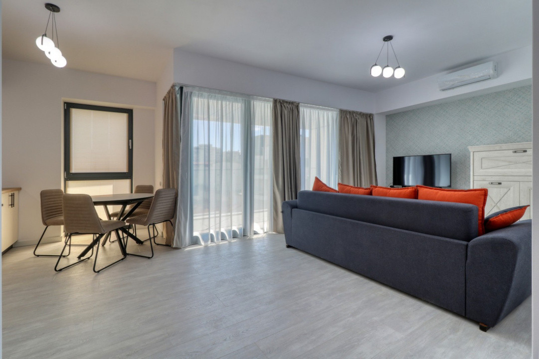 3 camere Decebal