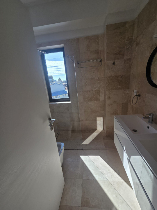 4 camere LUX, Penthouse Victoriei