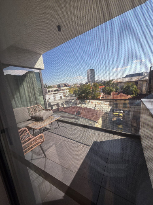4 camere LUX, Penthouse Victoriei