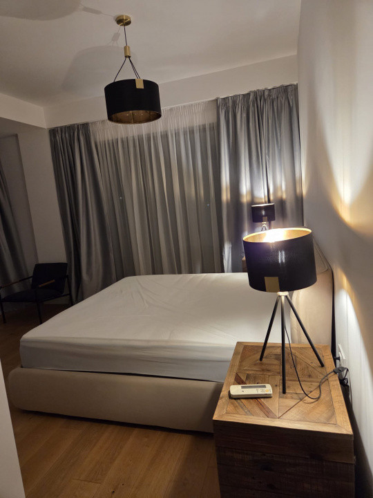 4 camere LUX, Penthouse Victoriei