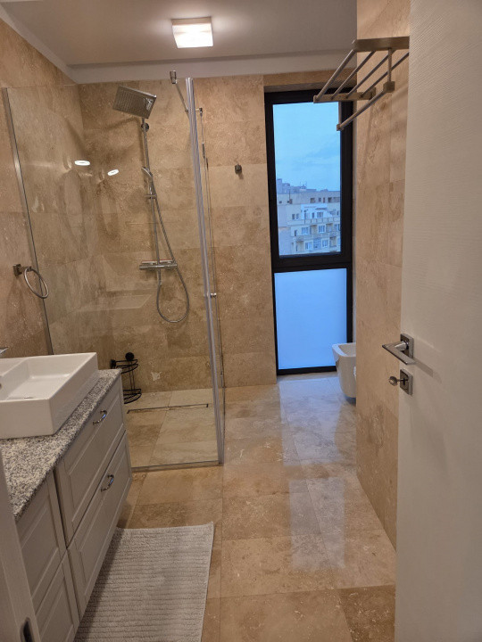 4 camere LUX, Penthouse Victoriei