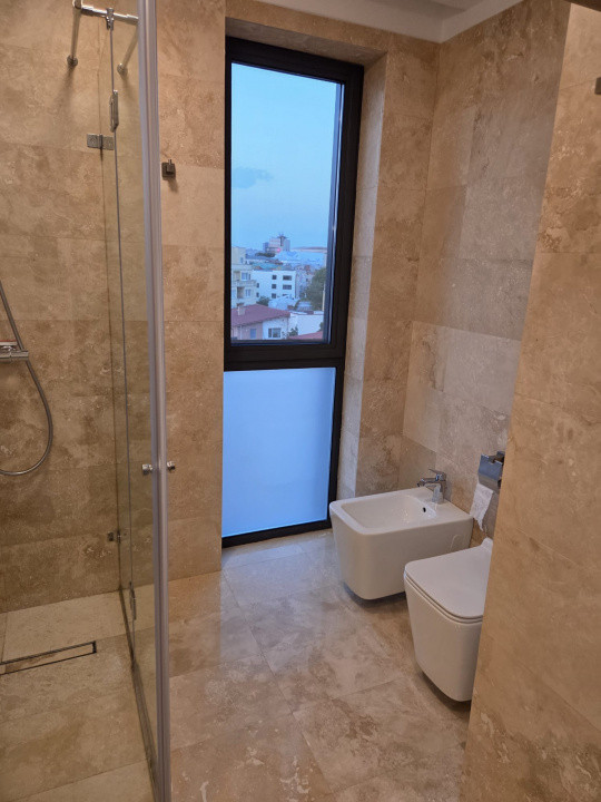 4 camere LUX, Penthouse Victoriei