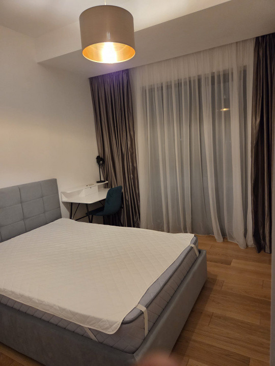 4 camere LUX, Penthouse Victoriei