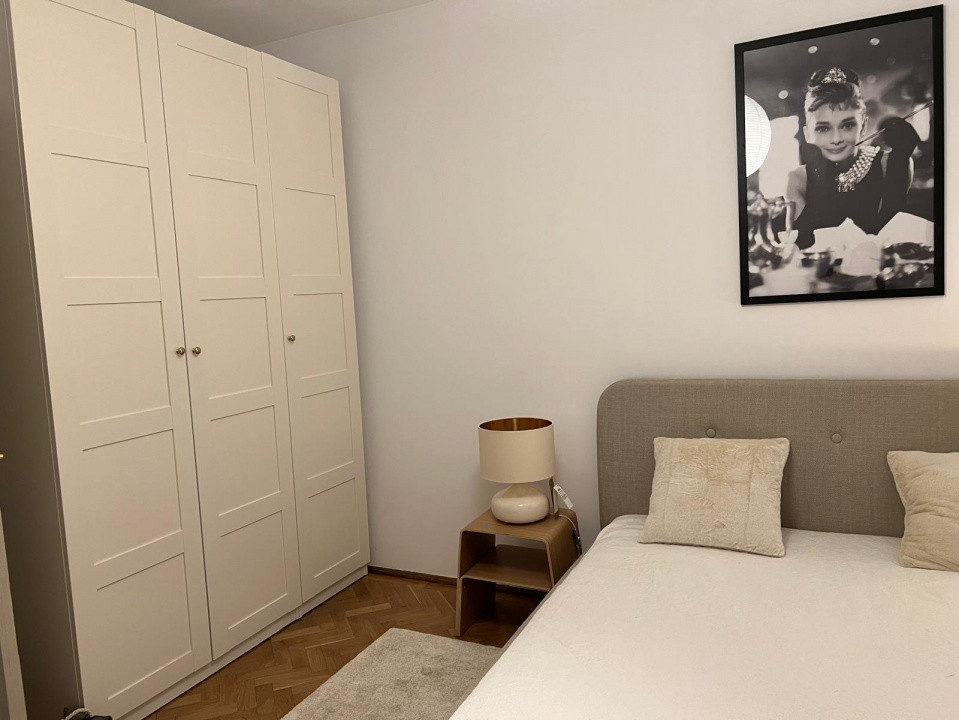 Închiriere apartament 3 camere prima închiriere după renovare designer interior