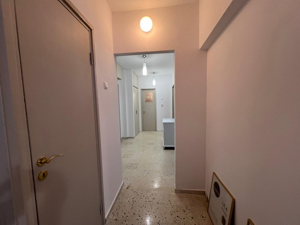 Închiriere apartament 3 camere prima închiriere după renovare designer interior