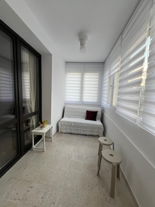 Închiriere apartament 3 camere prima închiriere după renovare designer interior