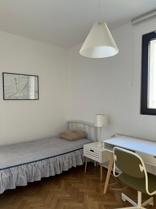 Închiriere apartament 3 camere prima închiriere după renovare designer interior