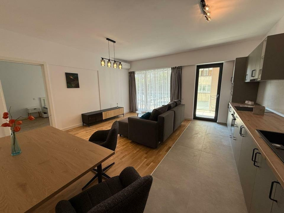 Apartament de inchiriat nou, 2 camere l Zenith Belle Tour l 13 Septembrie