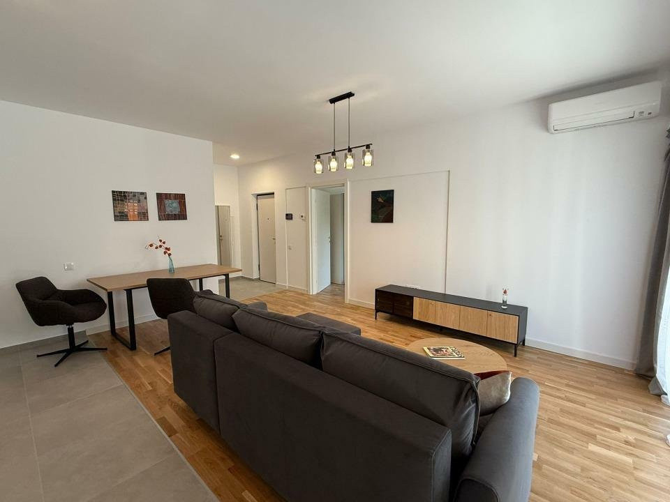 Apartament de inchiriat nou, 2 camere l Zenith Belle Tour l 13 Septembrie