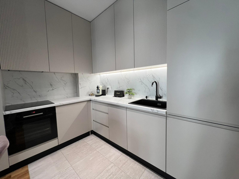 Studio Dublu / 41 mp / Balcon / Aer Conditionat