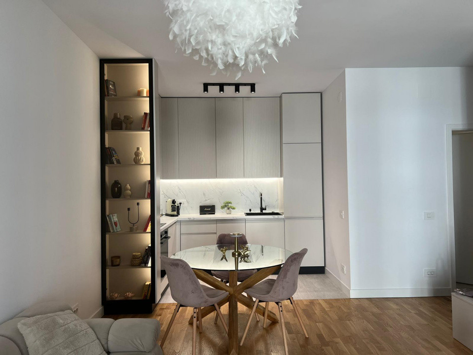 Studio Dublu / 41 mp / Balcon / Aer Conditionat