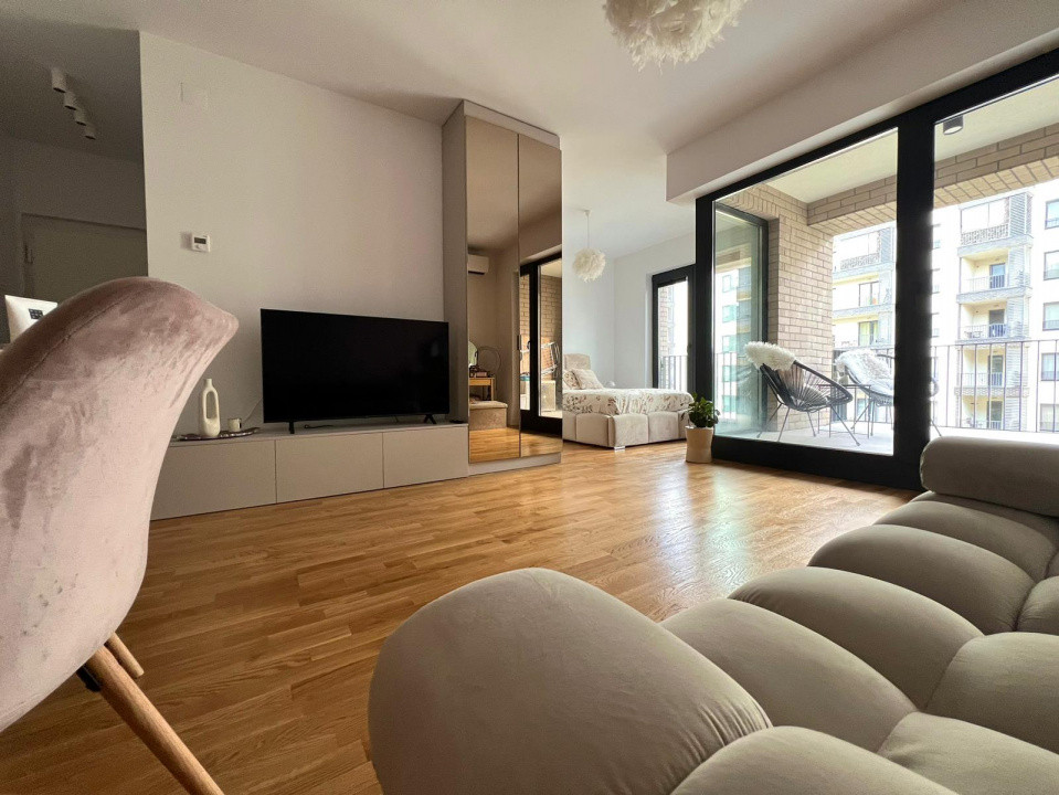 Studio Dublu / 41 mp / Balcon / Aer Conditionat