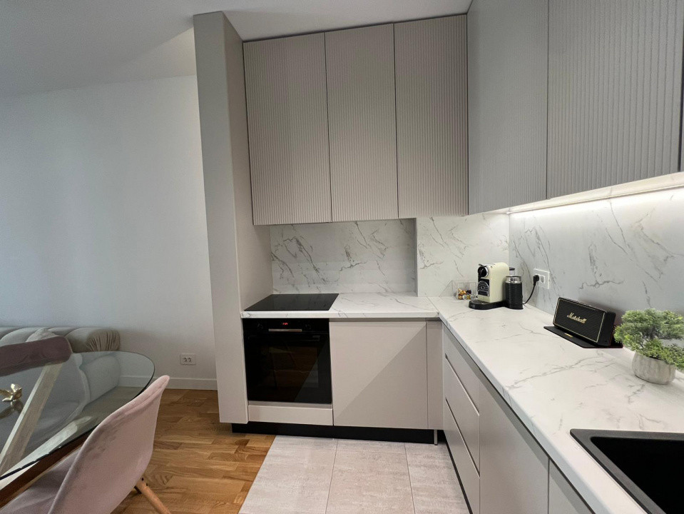 Studio Dublu / 41 mp / Balcon / Aer Conditionat