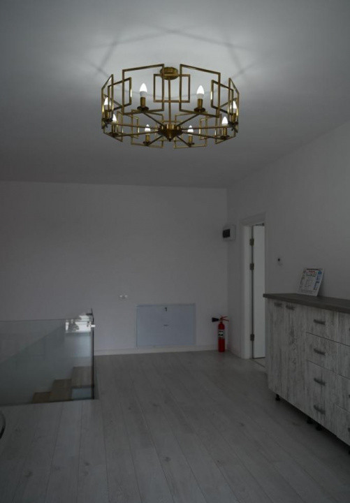De închiriat | Casă 6 camere | P+2 | Incalzire în pardoseală