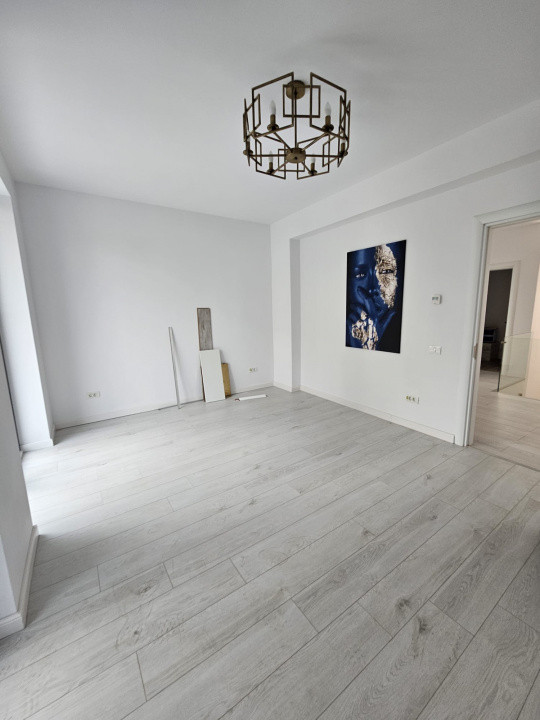 De închiriat | Casă 6 camere | P+2 | Incalzire în pardoseală