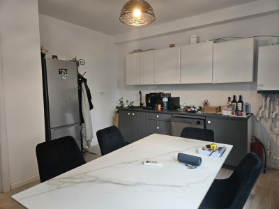 De închiriat | Casă 6 camere | P+2 | Incalzire în pardoseală