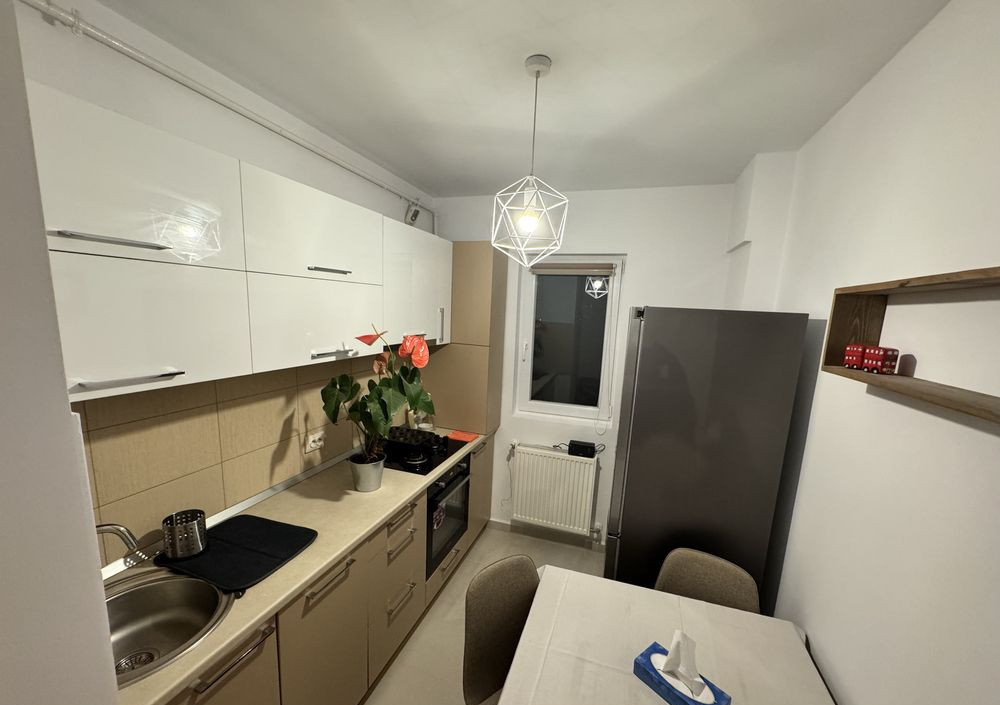 Apartament de inchiriat - 2 camere - 55mp - zona Titan/Parcare inclusa in pret!