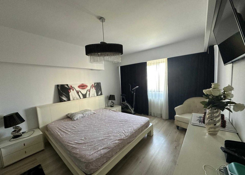 Apartament 3 camere - 145 mp  - zona - Eroii Revolutiei