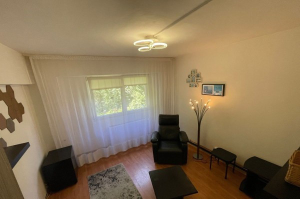 Apartament 3 camere decomandat Piata Iancului