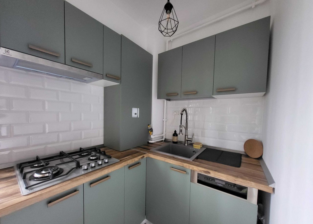 Apartament 3 camere, 80mp, renovat in 2025 - zona - Calea Calarasilor