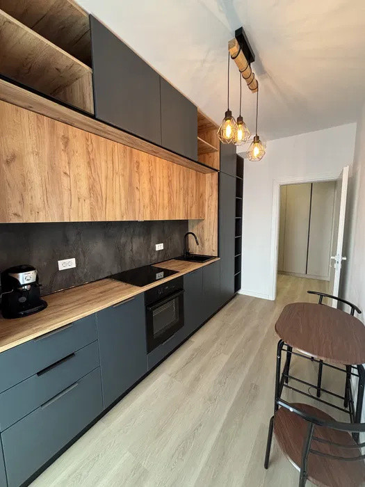 2 camere | Exigent Plaza