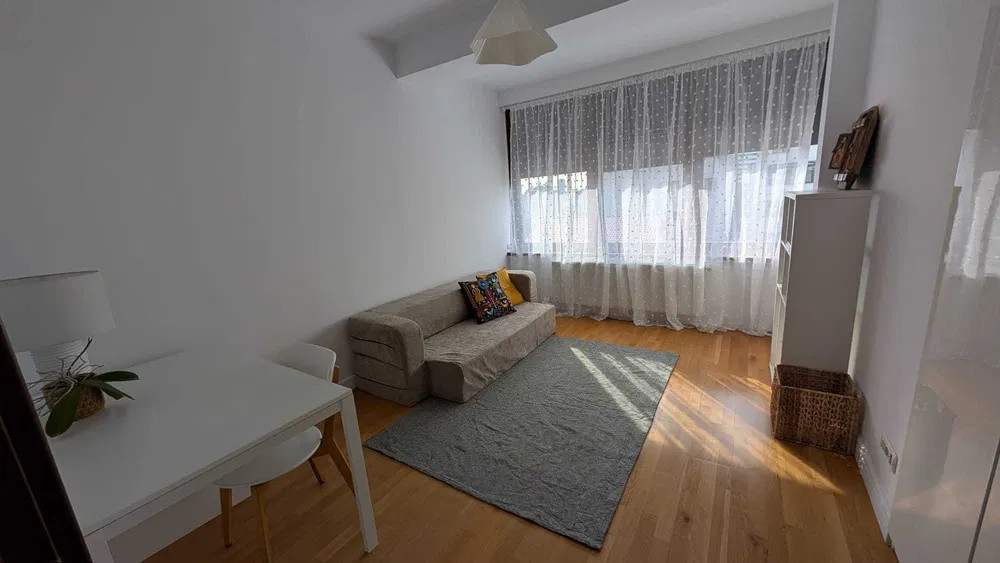 Apartament de inchiriat 3 camere l Aviatiei l 110 mp