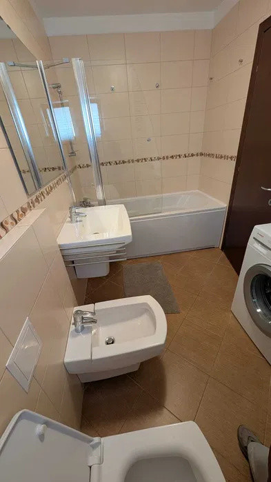 Apartament de inchiriat 3 camere l Aviatiei l 110 mp
