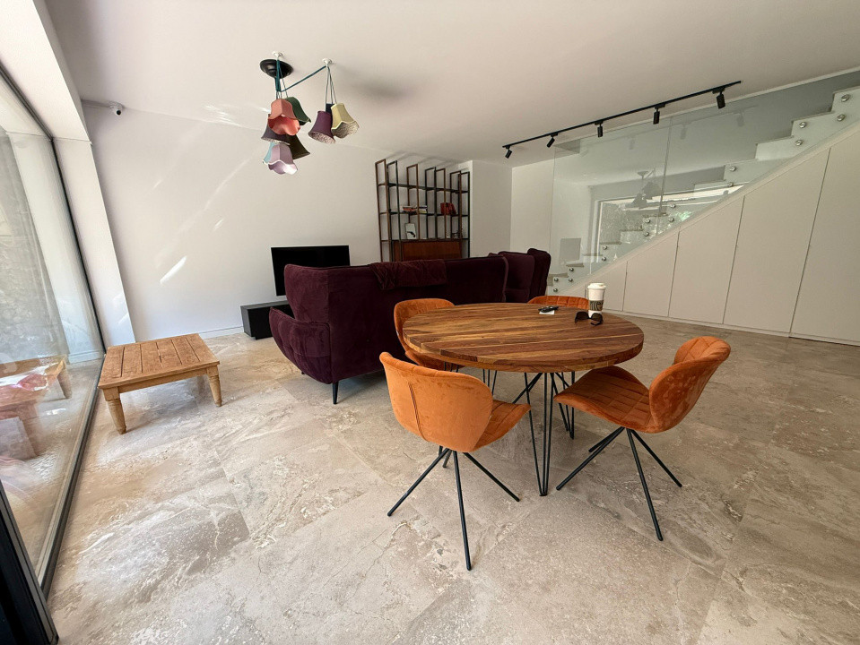 Vila de inchiriat  | 4 camere | Matei Millo | Lux