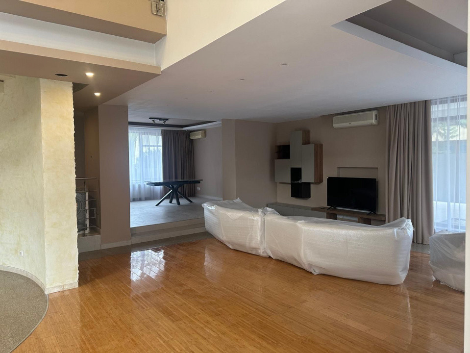 Vila de lux | Iancu Nicolae | 6 dormitoare | 4 bai