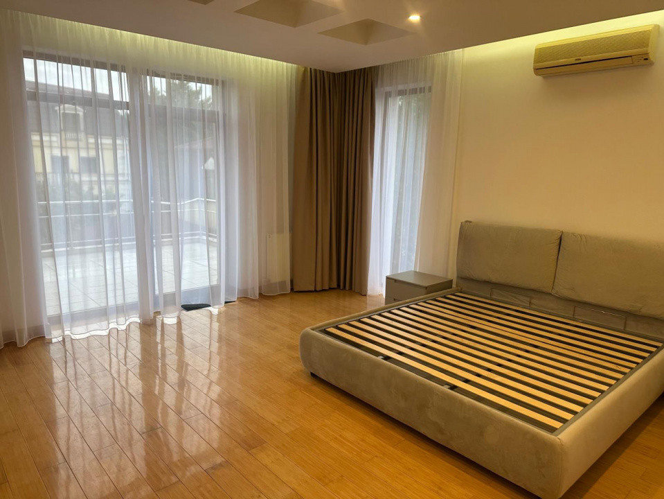 Vila de lux | Iancu Nicolae | 6 dormitoare | 4 bai