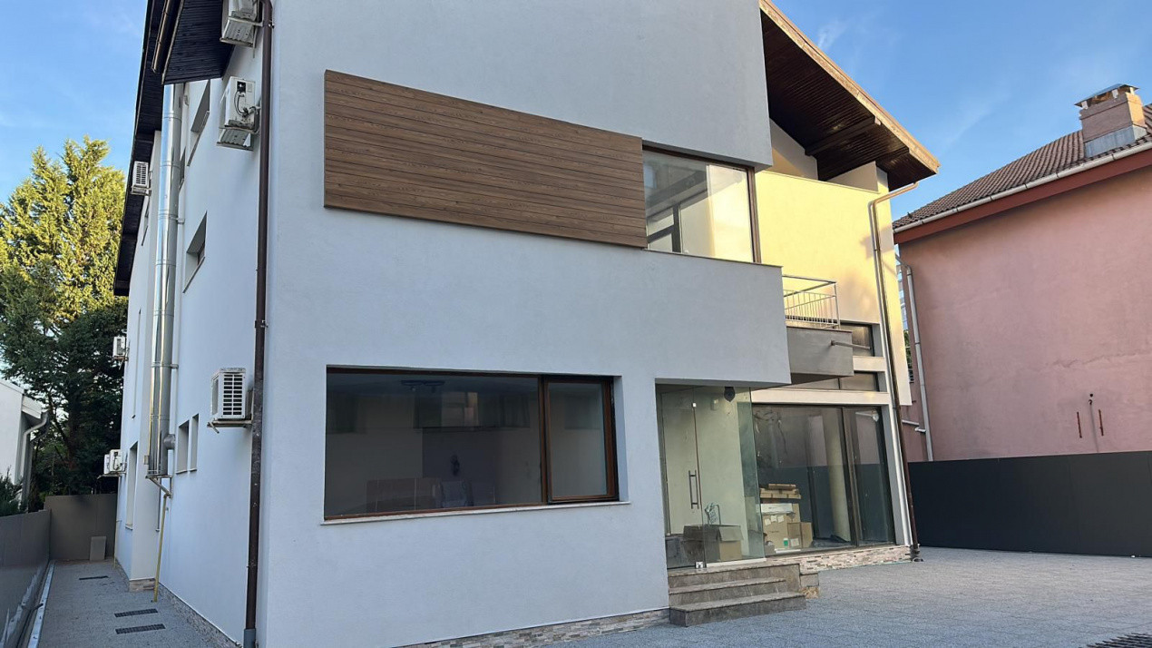 Vila de lux | Iancu Nicolae | 6 dormitoare | 4 bai