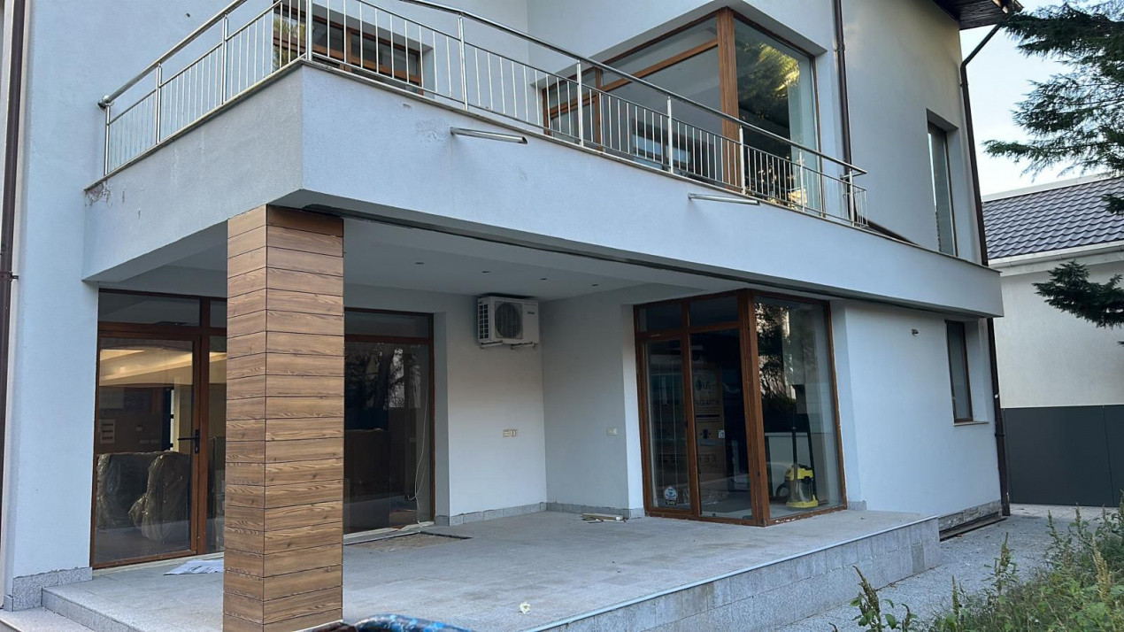 Vila de lux | Iancu Nicolae | 6 dormitoare | 4 bai