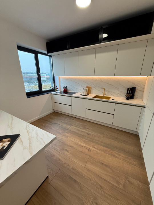 Penthouse modern, la cheie, 190 mp, 4 camere, 3 bai, 3 terase, zona Omv Pipera