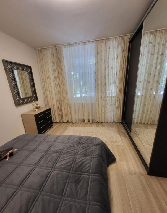 Apartament 4 camere -80mp - complet mobilat si utilat ( Izvorul Crisului )