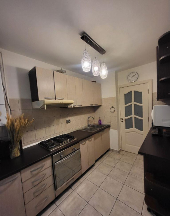 Apartament 4 camere -80mp - complet mobilat si utilat ( Izvorul Crisului )