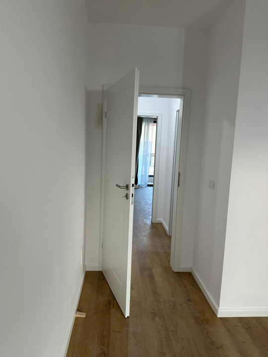 Vila modernă 3 dormitoare, dressing, balcon generos și terasă  Otopeni Central