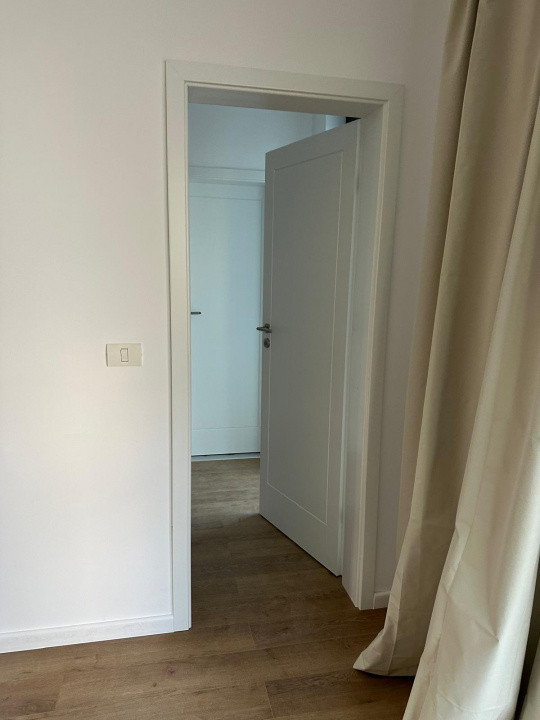 Vila modernă 3 dormitoare, dressing, balcon generos și terasă  Otopeni Central