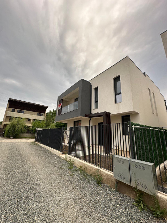 Vila modernă 3 dormitoare, dressing, balcon generos și terasă  Otopeni Central