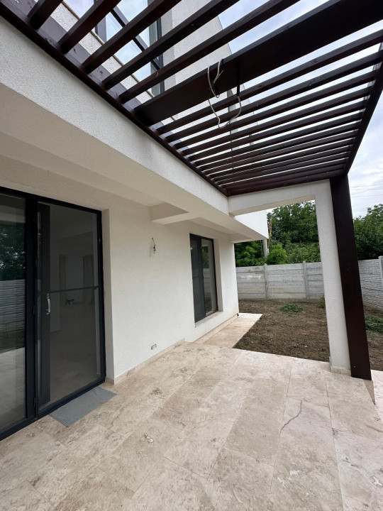 Vila modernă 3 dormitoare, dressing, balcon generos și terasă  Otopeni Central