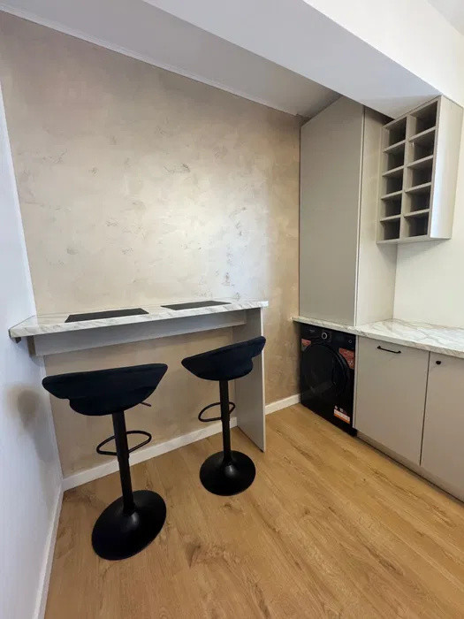 Apartament 2 camere complet utilat, cu parcare și 2 balcoane, în Pipera-Tunari