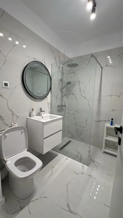 Apartament 2 camere complet utilat, cu parcare și 2 balcoane, în Pipera-Tunari