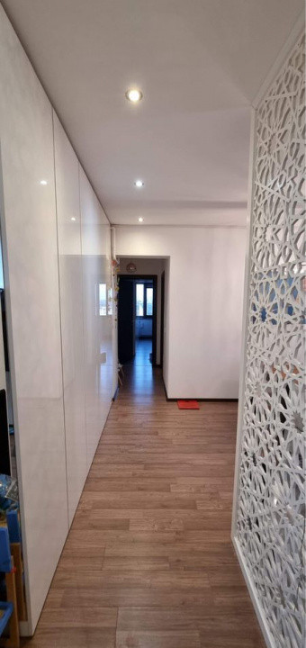 Apartament semidecomandat cu 2 camere  in Berceni 